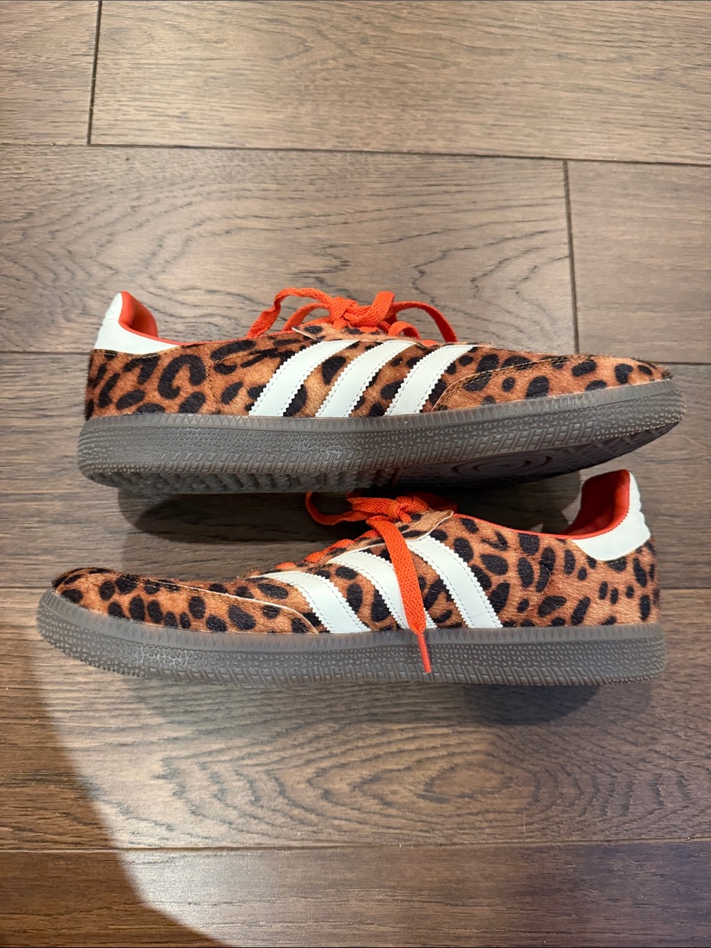 adidas Samba OG Red Leopard Women's Size 8 - C36-061 - Picture 7 of 8